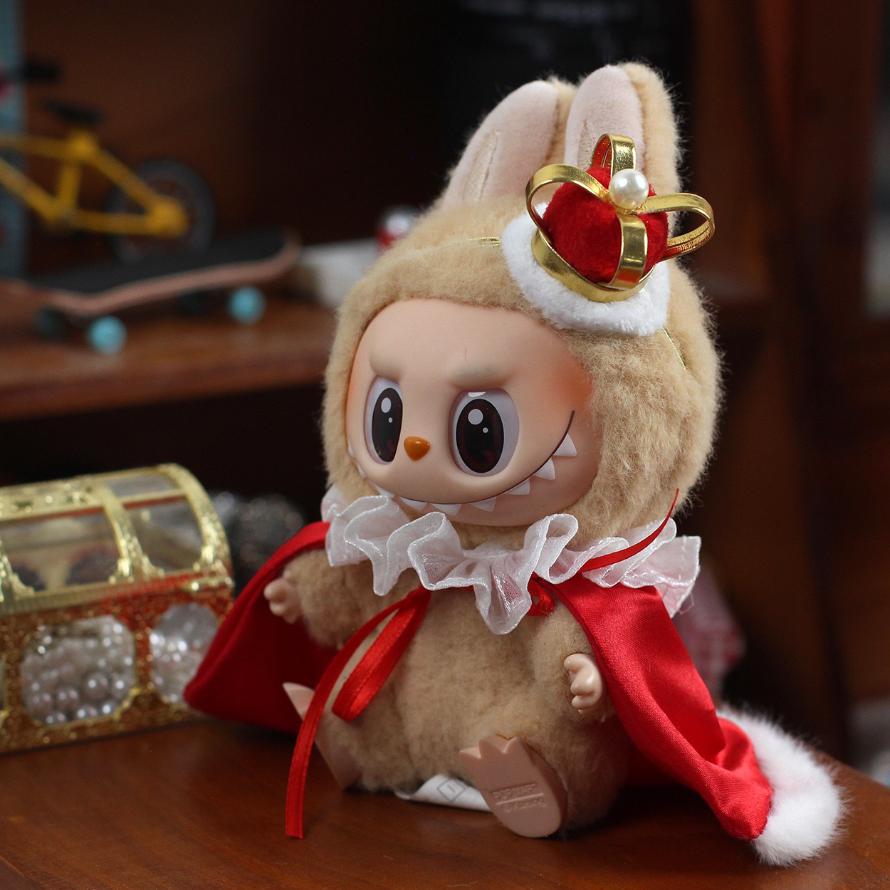 Labubu Royal King Outfit – Red Cloak, Crown & Collar Set for 17CM/6.7IN Dolls